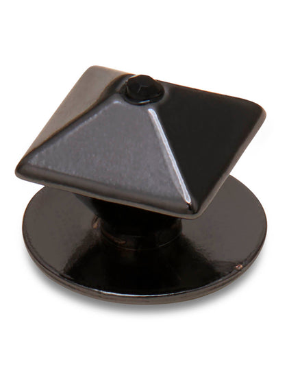 Jibbitz Tacha Pirámide Plata Oscura Negro Crocs
