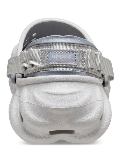 Zueco Unisex Echo Clog Gris Crocs
