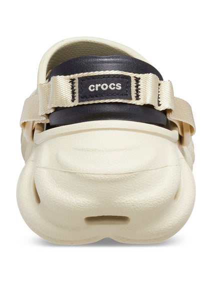 Zueco Unisex Echo Clog Beige Crocs
