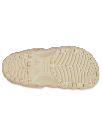 Zueco Unisex Classic Lined Overpuff Clog Beige Crocs